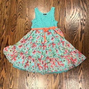 Girl’s Floral Dress